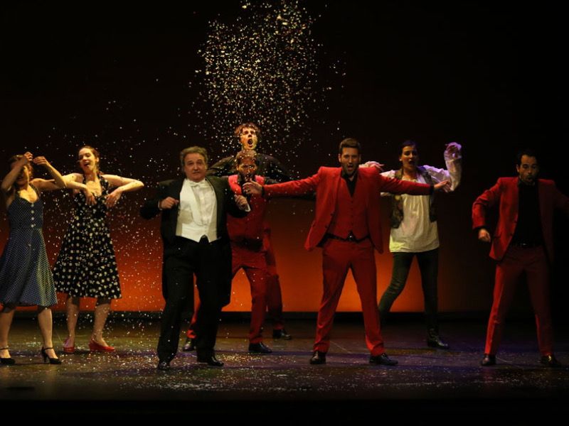 Musical "Shaking Shakespeare"