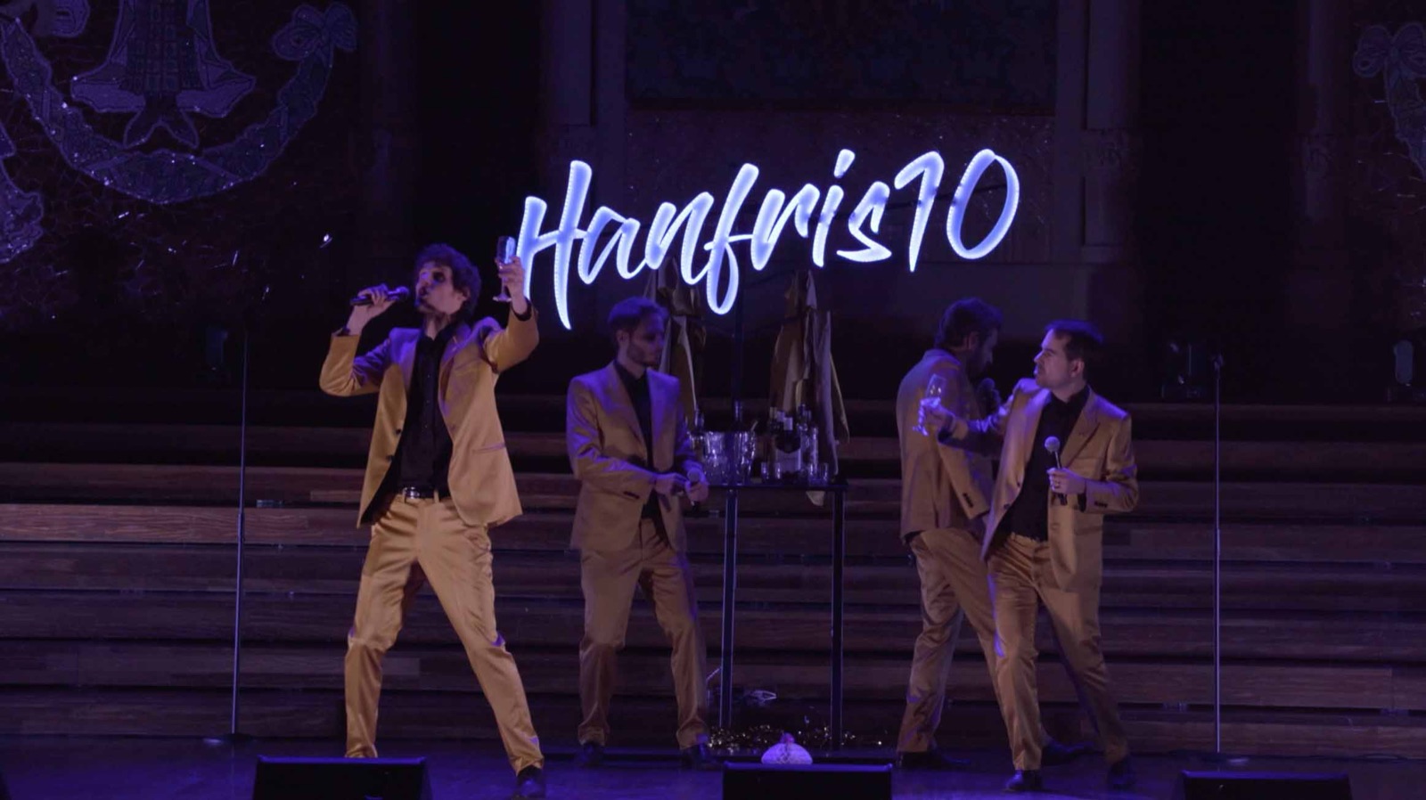 Photos of All I Want For Christmas Is... Hanfris!, photo 4